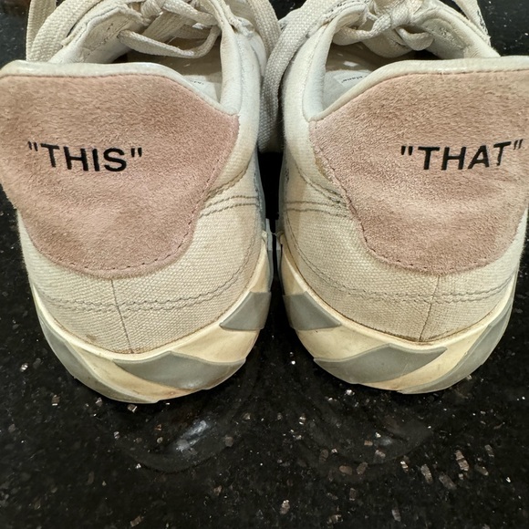 Off-white white sneaker tennis shoes with pink arrow logo - Picture 3 of 6